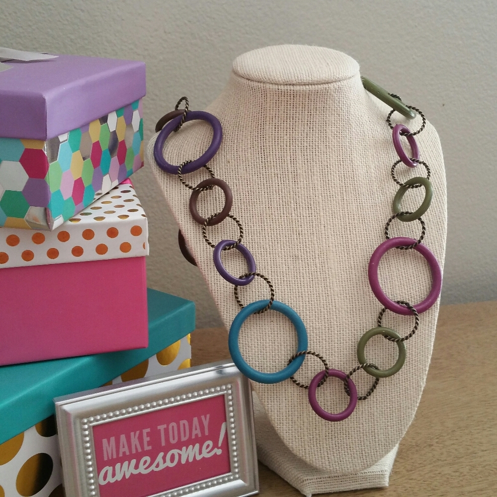 Multiple Colored Circle Necklace - Picture 2 of 6